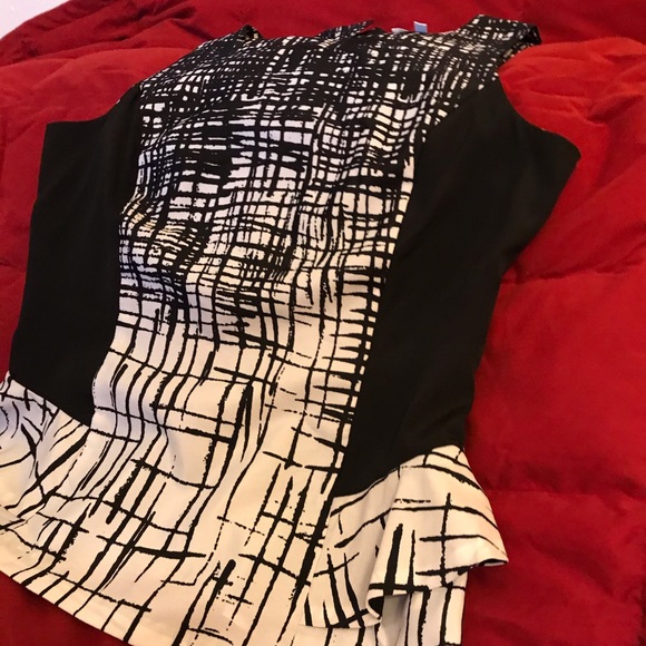 Jayee fitted top - Picture 2 of 4